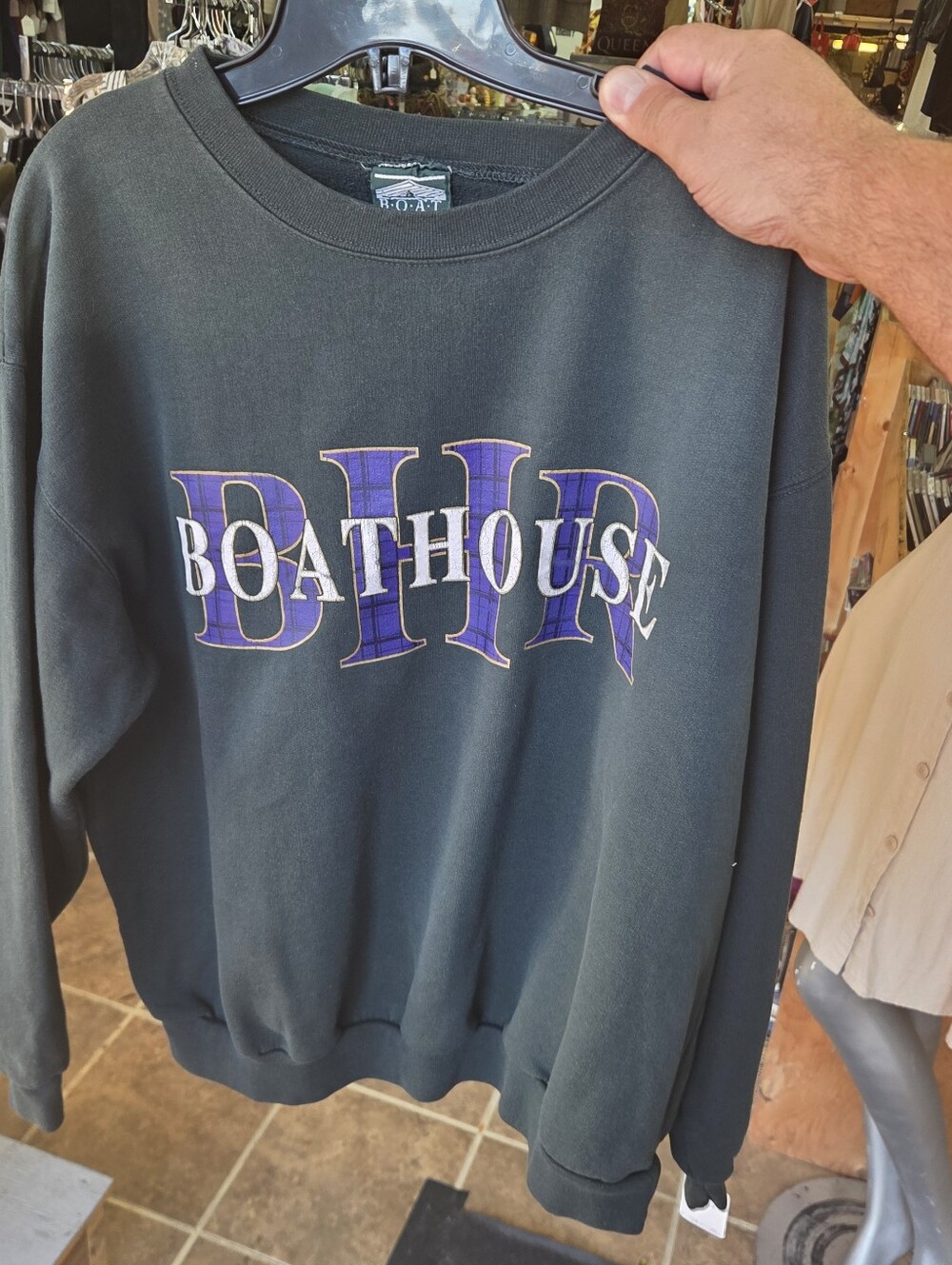 Vintage 90s Boathouse Row Graphic Crewneck Sweatshirt in Forest Green Large